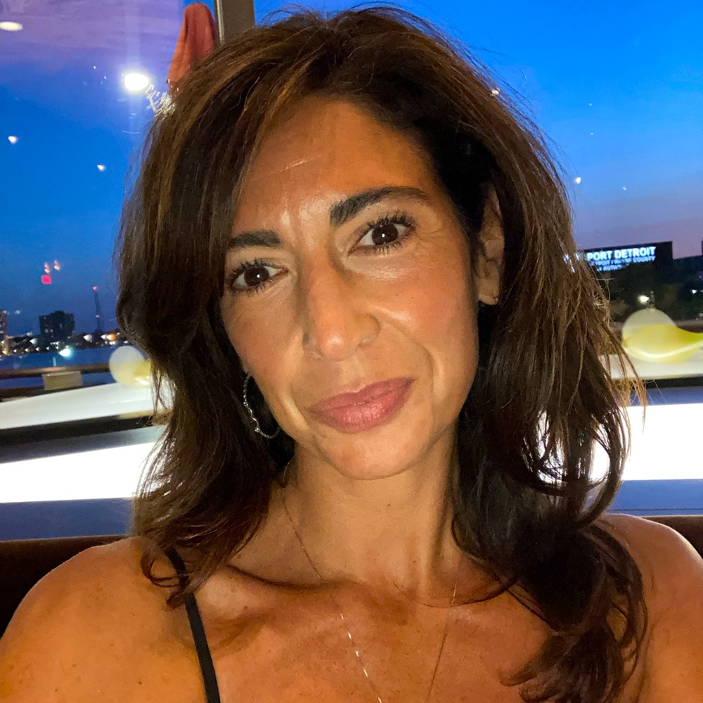Meet your Posher, Lisalisa